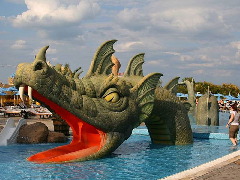أكوابوليس – مدينة الألعاب المائية