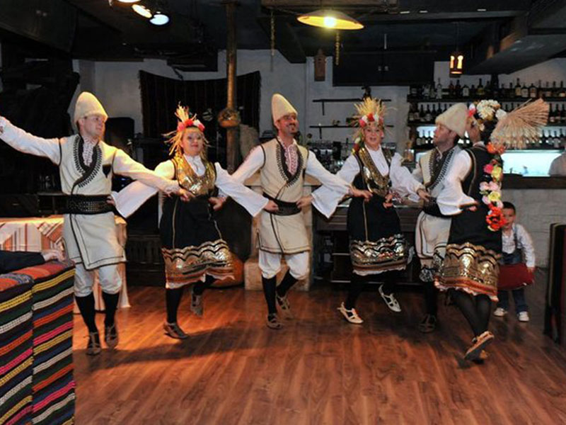 وليمة في الغابة – أمسية ترفيهية